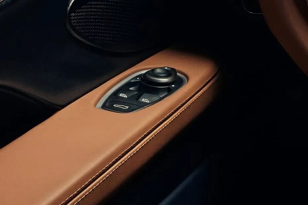Aston Martin DB12 Door Controls