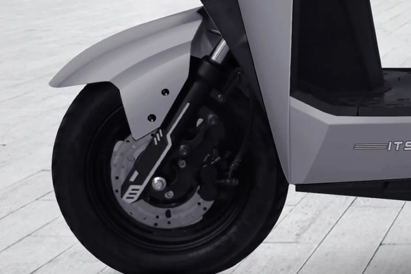 Flycon Grove Front Tyre View