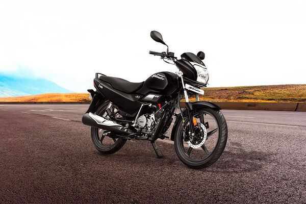 Hero Super Splendor Front Right View