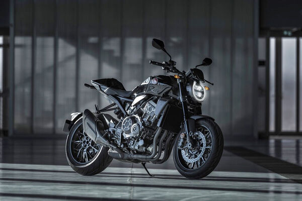 Honda CB1000R Fornt Right View