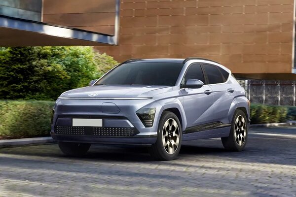 Hyundai Kona Electric 2024 Front Left Side