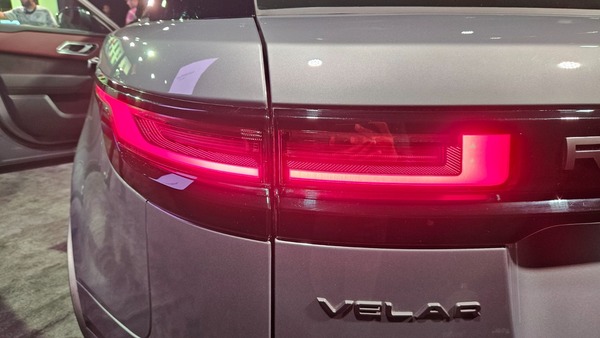 Land Rover Range Rover Velar Rear Taillight