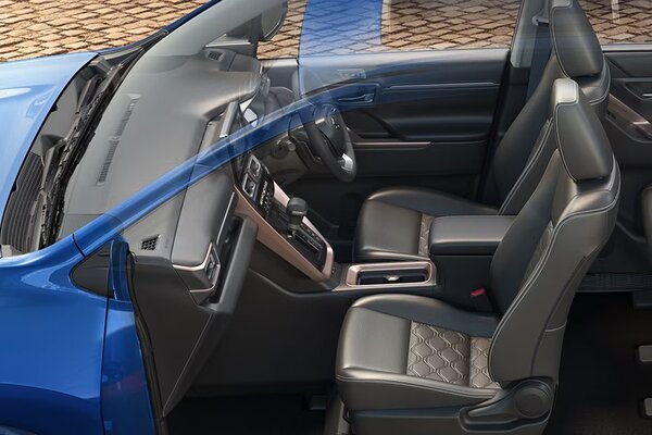 Maruti Suzuki Invicto Door View Of Driver Seat