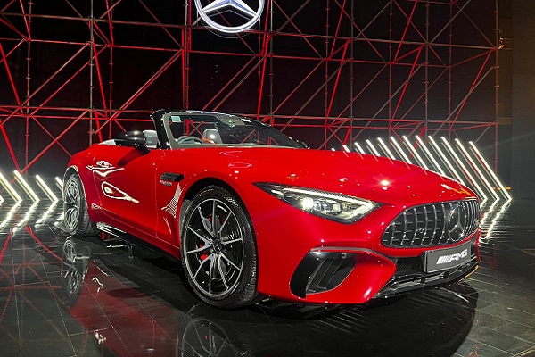 Mercedes-Benz AMG SL 55 Roadster Front Right Side