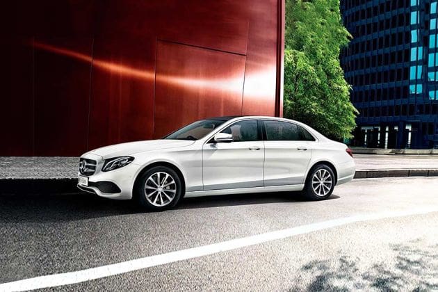 Mercedes-Benz E-Class[2021-2024] Front Left View