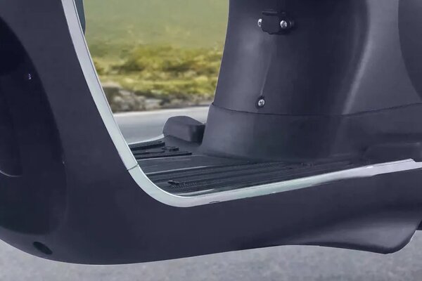 PURE EV Epluto 7G Max Foot Space View