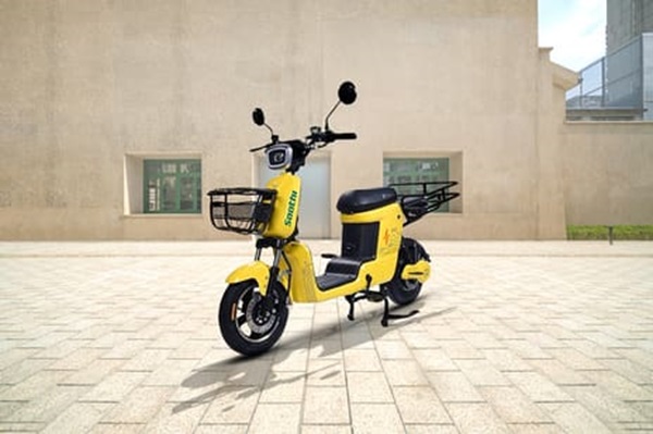 Techo Electra Saathi [2020-2024] Front View