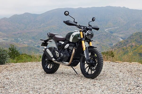 Triumph Scrambler 400 X Front Right View