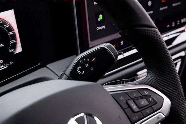 Volkswagen Tiguan 2025 Recessed Steering Controls